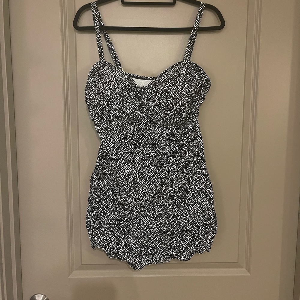 Plus size swim dress, black and white, size 18, swimsuits for all